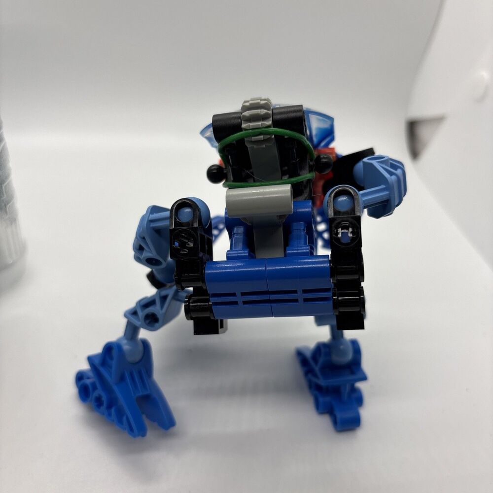 LEGO BIONICLE: Bohrok Gahlok (8562) Built Complete with Canister - No Manual - Picture 5 of 6